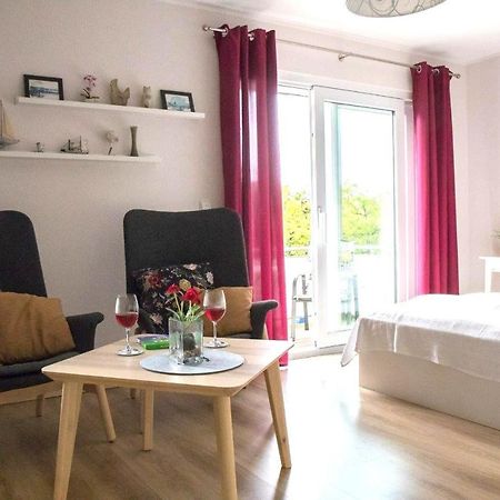 Studio 11 Im Haus Stranddistel, Modernes Studio Im 1 Og Fur 2 Personen In Zingst Luaran gambar