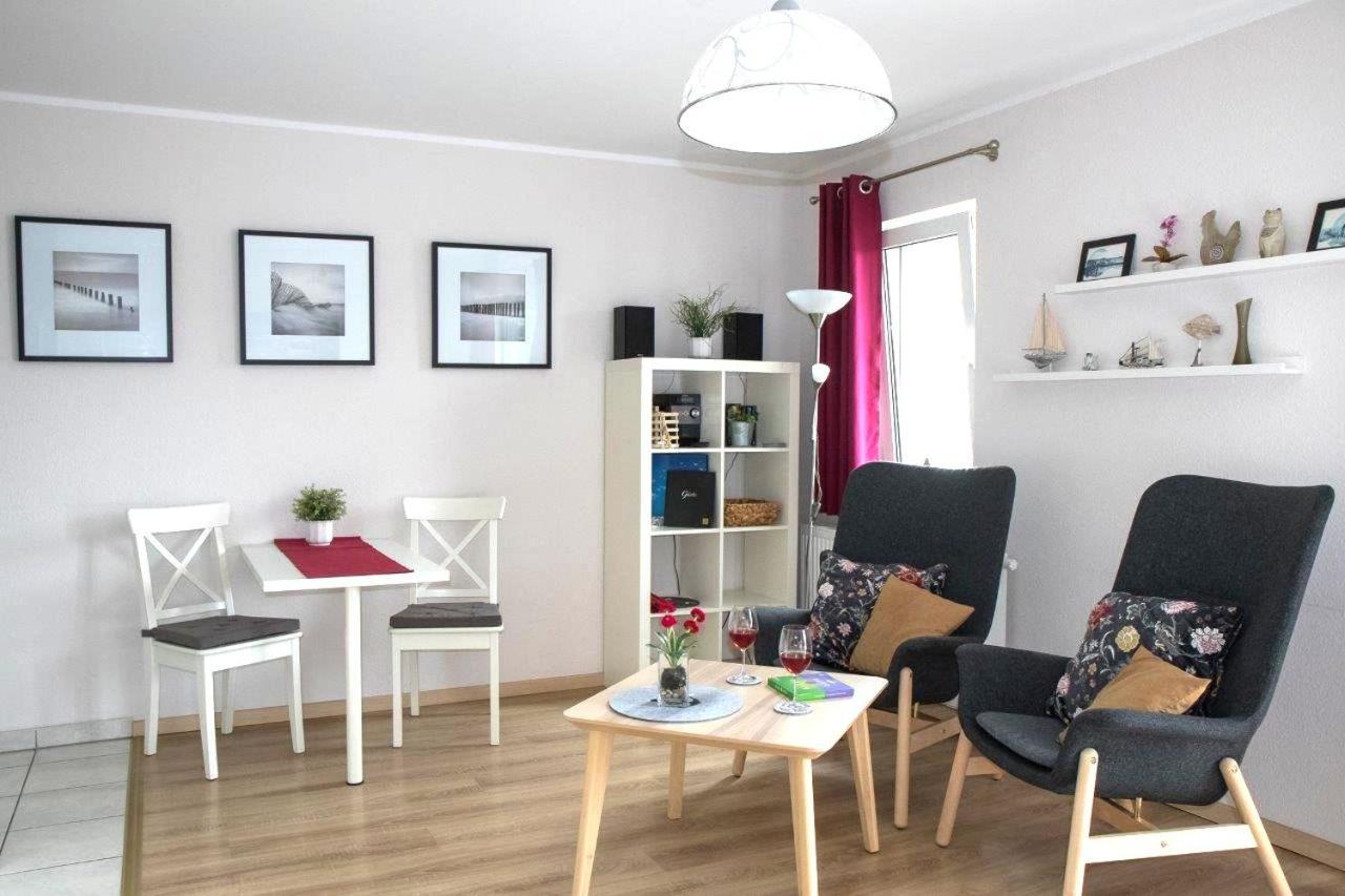 Studio 11 Im Haus Stranddistel, Modernes Studio Im 1 Og Fur 2 Personen In Zingst Luaran gambar